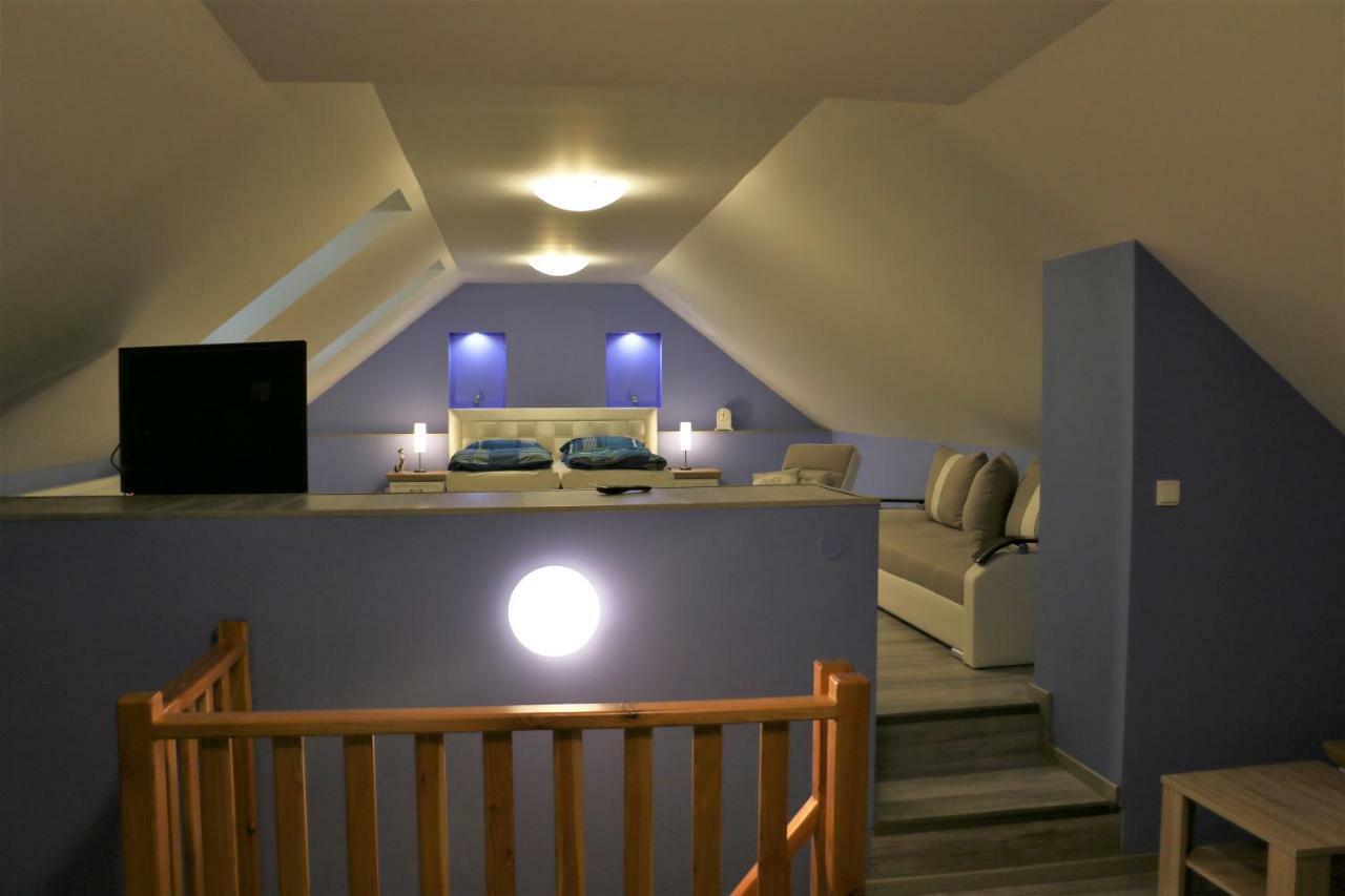 Ubytovanie Tri Ruze Krásnohorské Podhradie Extérieur photo